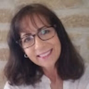 Meet your Posher, Nanci